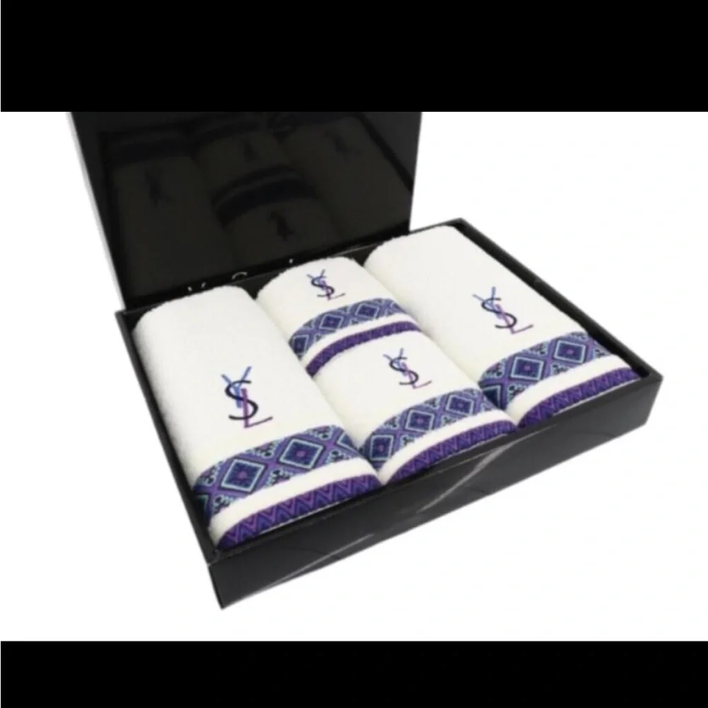 YSL Yves Saint Laurent White Multicolor Towel Set